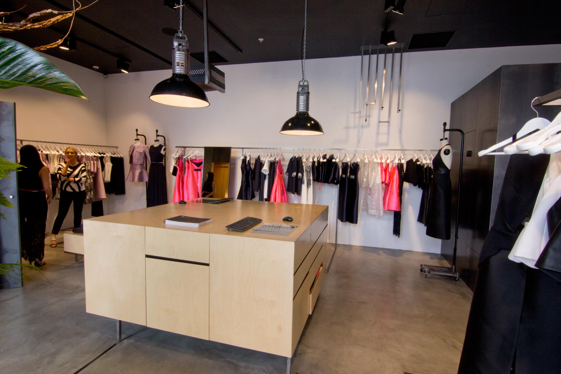 Manning Cartel :: Diverse Project Group - Award Winning Shopfitting ...