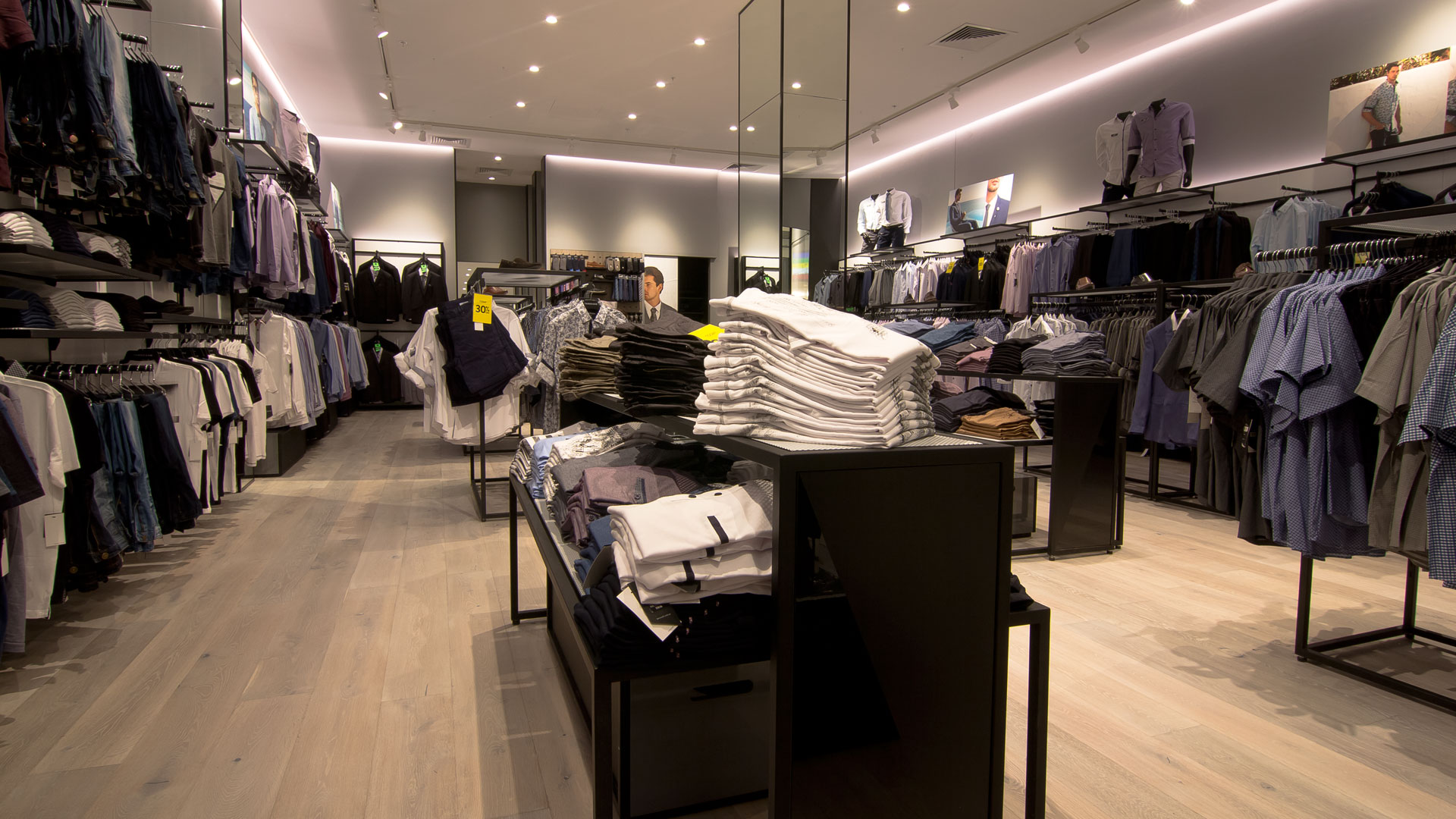 Tarocash :: Diverse Project Group - Award Winning Shopfitting ...