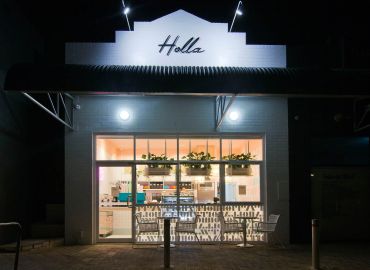 Holla Cafe